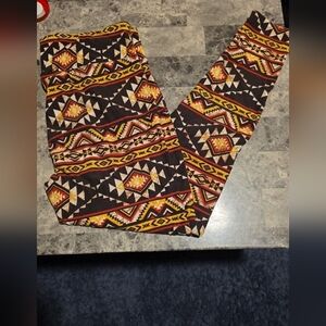 LuLaRoe Geometric Pattern Leggings - Black, Gray, Cream